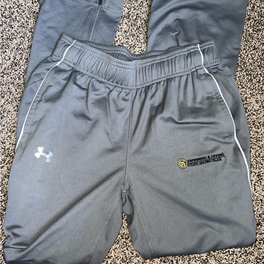 Grey Under Armour size small Gustavus Swimming sweat pants